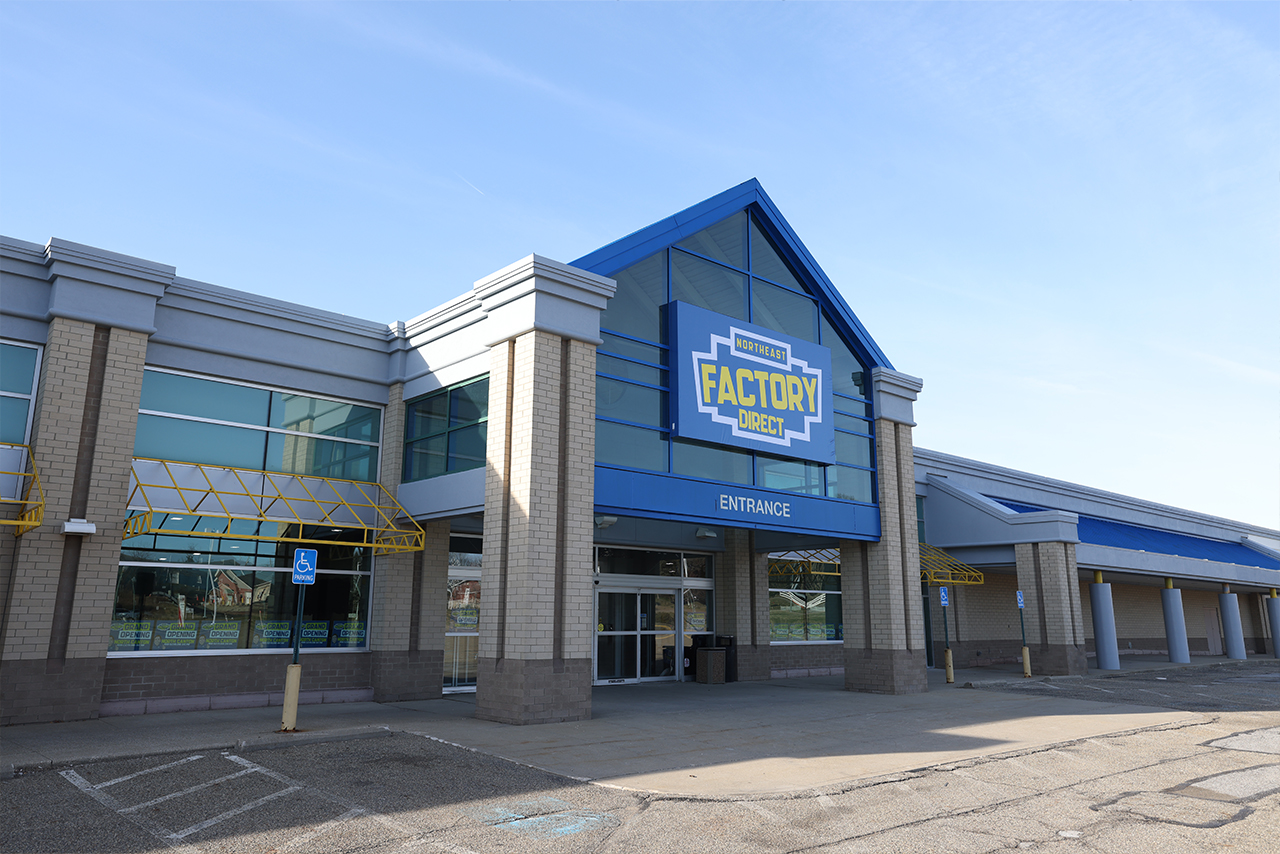 North Canton Outlet Center